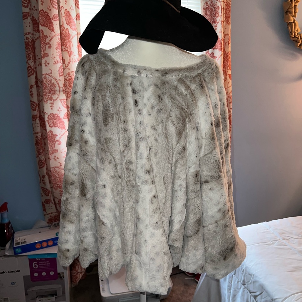 Elegant Faux Fur shawl